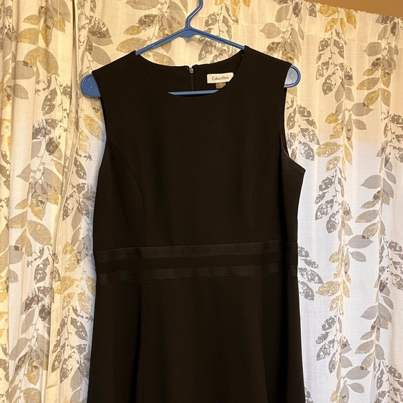 Calvin Klein Basic Sleeveless Formal Dress - Picture 5 of 6